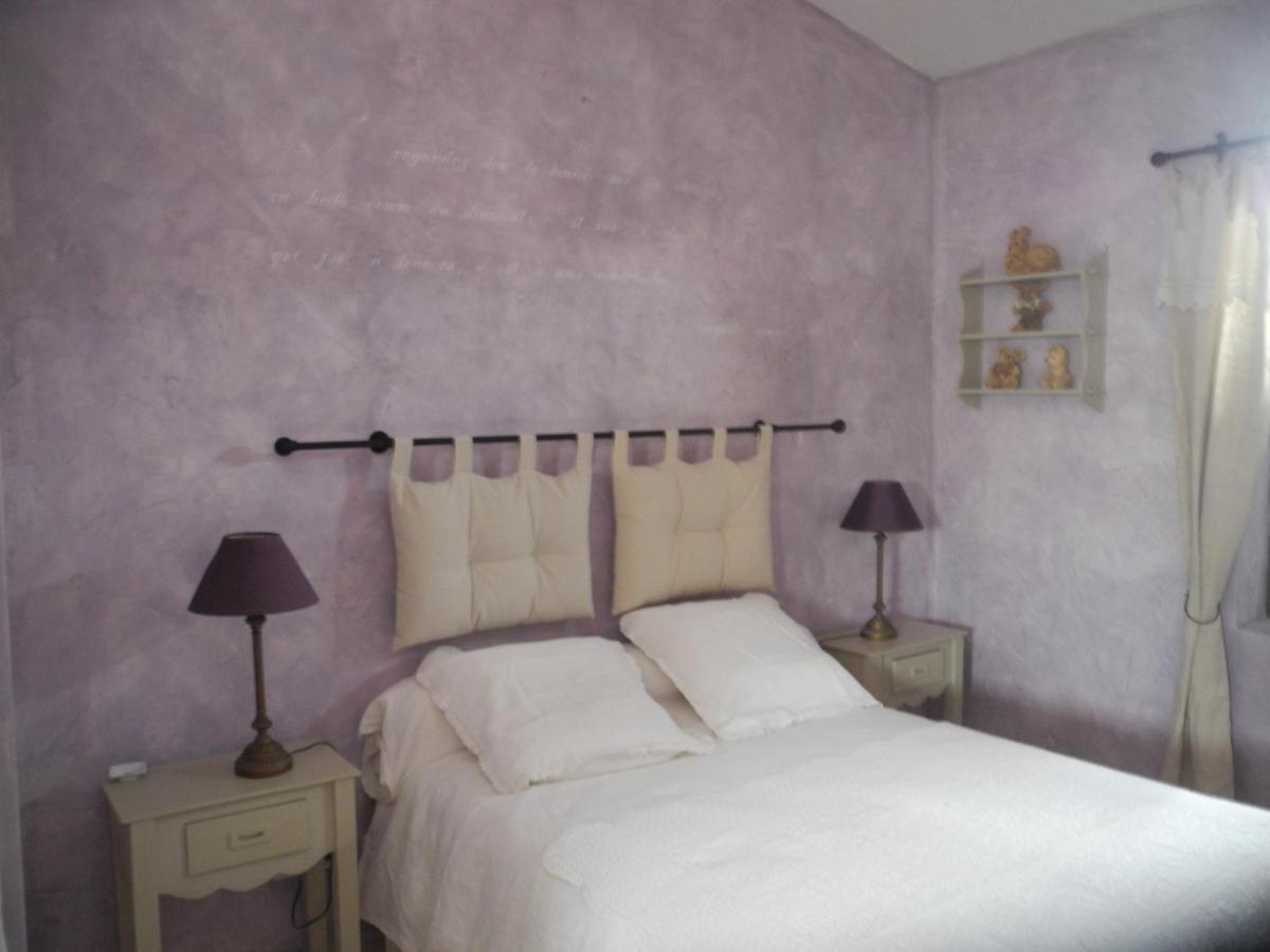 Bed and Breakfast Oustau De Piera Горд Экстерьер фото