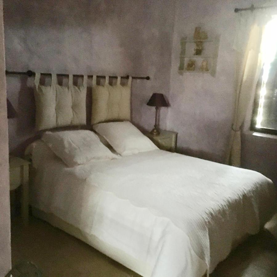 Bed and Breakfast Oustau De Piera Горд Экстерьер фото